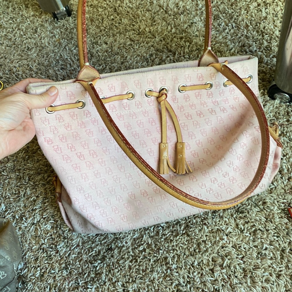 Used Dooney & Bourke pink tote purse